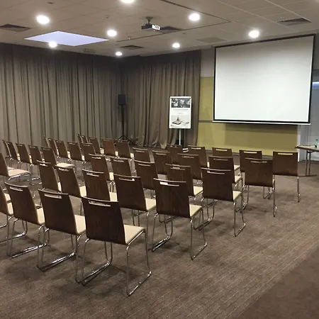 Mercure Lille Aéroport Hotel 4*