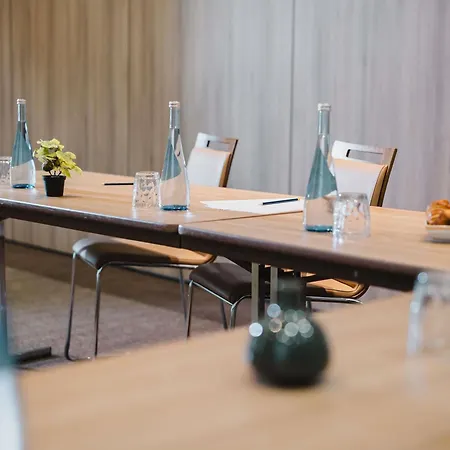 Mercure Lille Aéroport Hotel 4*