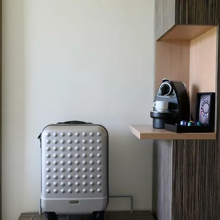 Mercure Lille Aeroport 4*