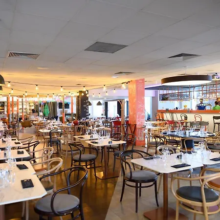 Mercure Lille Aéroport Hotel 4*